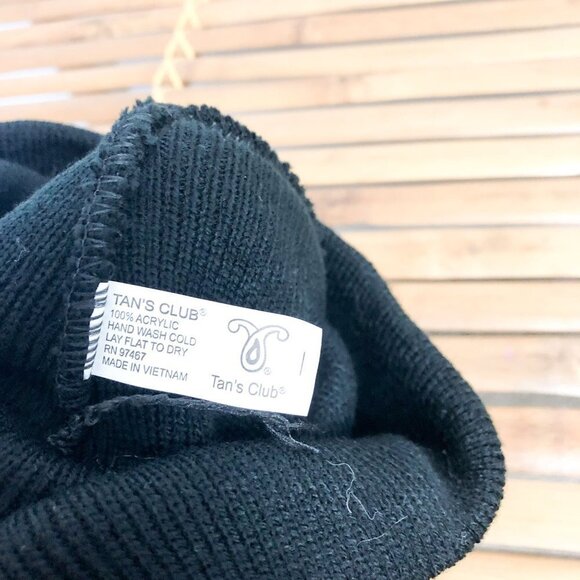 Tan's Club Alien Black Classic Beanie - Picture 3 of 3